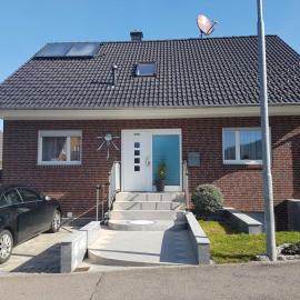 Gemütliches Haus im Herzen des Schwarzwaldes für bis zu 9 Personen, hotel i Elzach