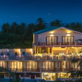 White Sand Dhigurah, khách sạn ở Dhigurah
