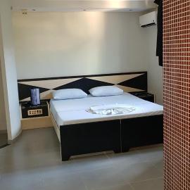 Platinum Hotel