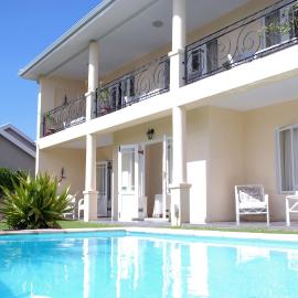 Mandalay Guest House Plettenberg Bay, hotel in Plettenberg Bay