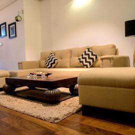 Sea View Luxury Apartment, Fully Furnished, 2 Bedrooms, 2 Bathrooms – hotel w mieście Mount Lavinia