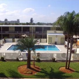At Home Inn - Fort Pierce, hotel sa Fort Pierce