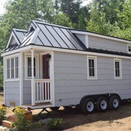 Tuxbury Pond Camping Resort Tiny House Riley, готель у місті Саут-Гемптон