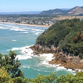 Waihi Beach Getaway-Studio, Ensuite & Private Deck: Waihi Beach şehrinde bir otel