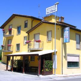 Albergo Le 2 Rose – hotel w mieście San Severino Marche