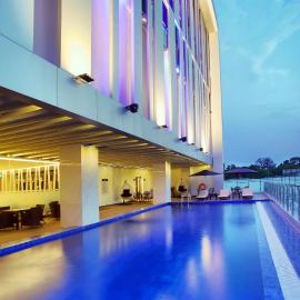 Golden Tulip Essential Makassar, מלון במקאסאר