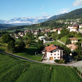 B&B RAINA, hotelli kohteessa Castelfondo
