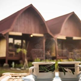 Lia Jaya Bungalows, hotel in Gili Meno