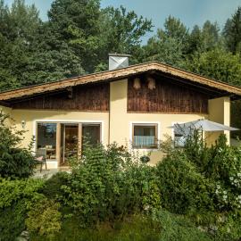 Chalet Tyrol, hotel din Fügen