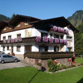 Appartements Birkenhof, hotel en Berwang