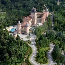 The Chateau Spa & Wellness Resort, Hotel in Bukittinggi