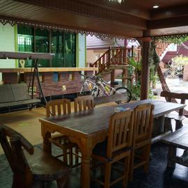 Three moon, hotell i Doi Saket
