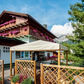 Hotel Panda Cortina- ricarica auto elettriche
