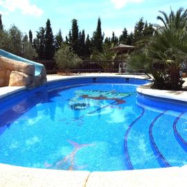 Casa rural el Carmen de la Sierra - Finca completa - Piscina privada, ξενοδοχείο σε Yecla