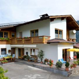 Ferienwohnungen Hauser, hótel í Kaltenbach