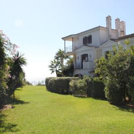 Adosado junto al Mar, hotel in Estepona