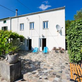 House Branka, hotel in Supetarska Draga