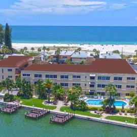 Westwinds Waterfront Resort, hotel in St. Pete Beach