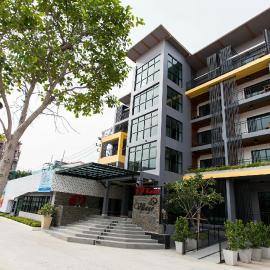 Samkwan Village, hotel en Bang Saen