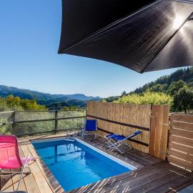 Casa Dei Ciliegi - Remote Nature Hideaway, готель у місті Longoio
