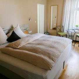 Landhotel Airport-Inn, ξενοδοχείο στη Lautzenhausen