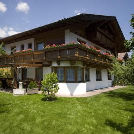 Ferienwohnungen Haus Schett, hotel em Lienz