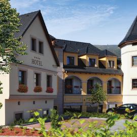 Wellness Hotel Zlatá Lípa, khách sạn ở Děčín