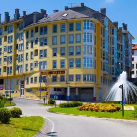Hotel Los 14, хотел в Правия