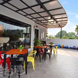 Ark stay方舟文旅山嵐新館溜滑梯商務民宿, hotel a Jiji