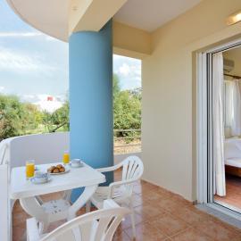Katerina Rooms Agii Apostoloi