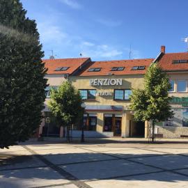 Byron – hotel w mieście Zlaté Moravce