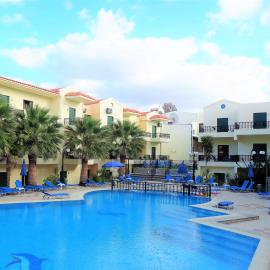 Diogenis Blue Palace, hotel di Goúvai