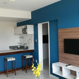 Farol Barra Flat completo e bem localizado