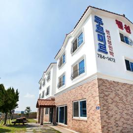 Purmir Pension, hotel a Seogwipo