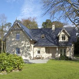 Dunkerron Woods Holiday Homes, hotel sa Kenmare