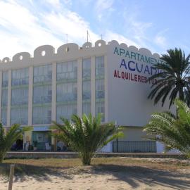 Apartamentos Acuario, хотел в Дения