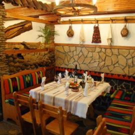 Balkanski chanove, hotel v destinaci Botevgrad