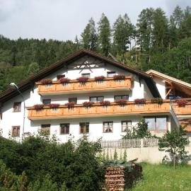 Landhaus Raich, hotel in Jerzens