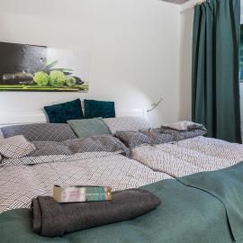 Lüttjeloog, hotel sa Leer