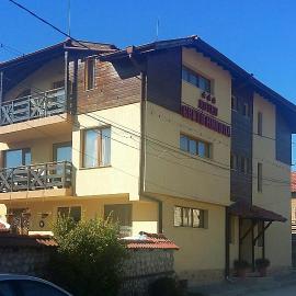 Hotel Saint Nicola, ξενοδοχείο σε Banya