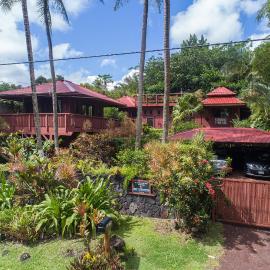 The Bali House and Cottage at Kehena Beach Hawaii, hotel a Kehena