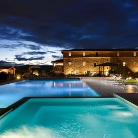 Anna Boccali Resort、コルチャーノのホテル