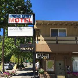 Bigfoot Motel, hotel a Willow Creek