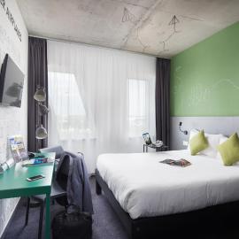 ibis Styles Budapest Airport, отель в Вечеше