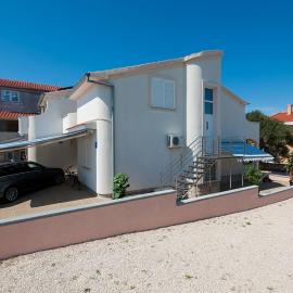 "BABS SWISS" AM MEER, hotel in Poljana