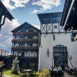 Podu' cu Lanturi, hotel sa Bacău