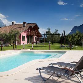 Agritur La Cort, hotel in Arco