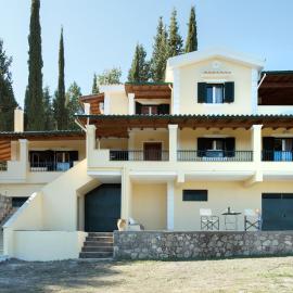 Gogles House, ξενοδοχείο στους Άγιους Δέκα