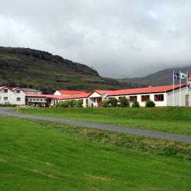 Hotel Smyrlabjörg, хотел в Skálafell