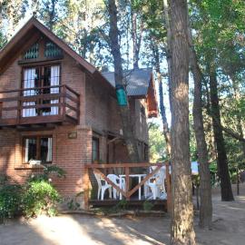 Cabañas Poetas del Bosque, hotel in Mar Azul